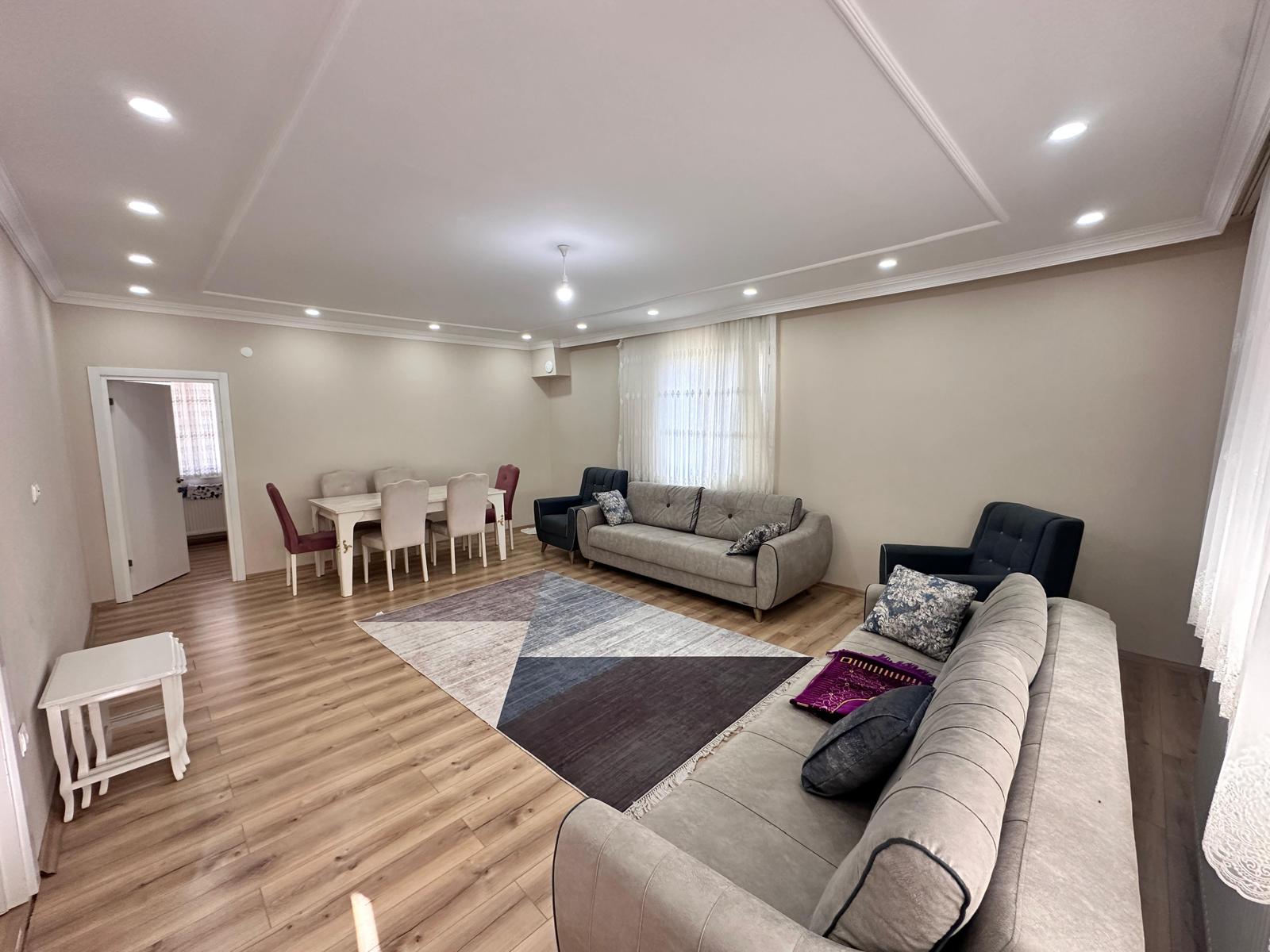 HİSARKAYA KÖYÜ MÜSTAKİL BİNA VE FINDIK BAHÇESİ